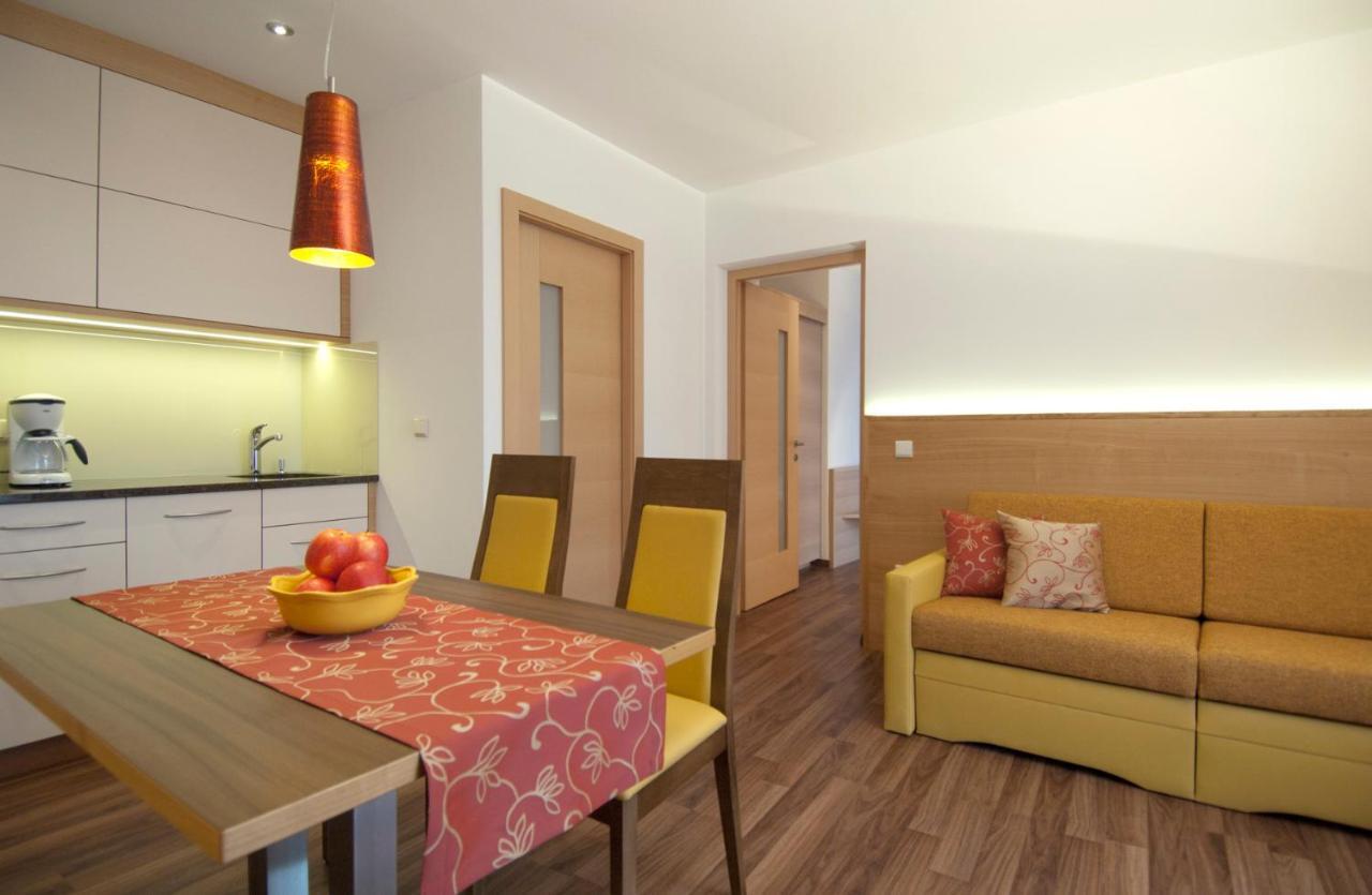 Obermaratscher Apartments Residence Lagundo Esterno foto