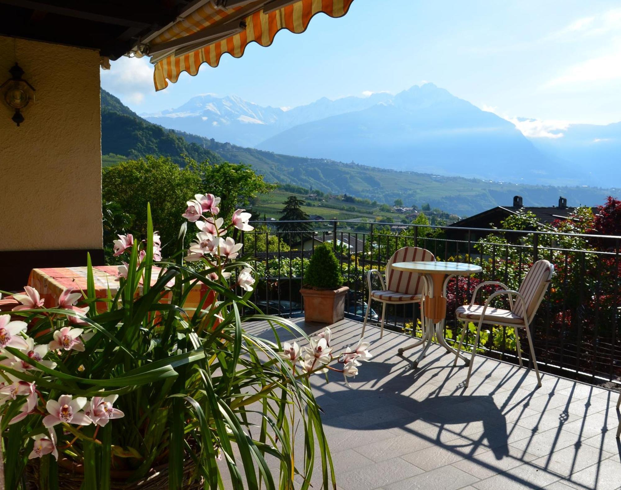 Obermaratscher Apartments Residence Lagundo Esterno foto